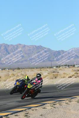 media/Jan-10-2025-CVMA Friday Practice (Fri) [[489e0da257]]/Group 4 and Trackday/Session 2 (Turn 4 Inside)/